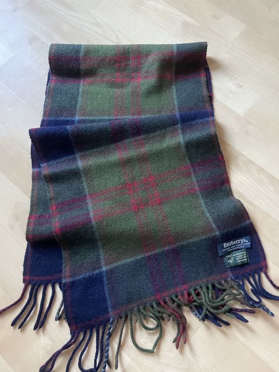 Burberry Foulard & Sciarpe: BURBERRY 100% Lambswool Scarf Barbour style – Usato da Zürich venduto da Angela_Fashion_Lover