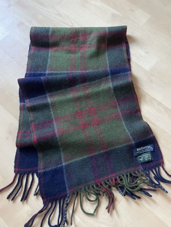 BURBERRY 100% Lambswool Scarf Barbour style