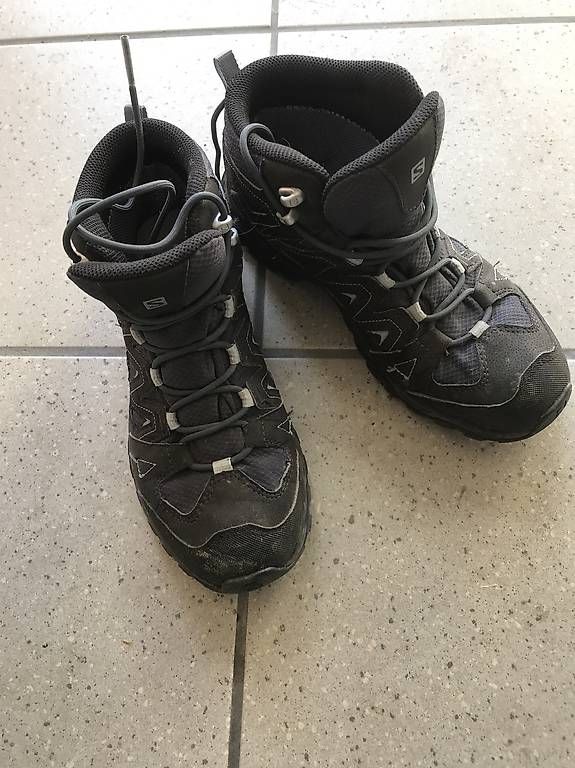 Herrenschuhe: Salomon Wanderschuhe Goretex 41 1/3 – Gebraucht aus Kriessern von Gavin0201