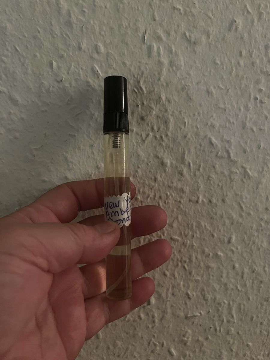 Profumi & Eau de Toilette: EDP New York Amber by Bond No 9 – Usato da Genève venduto da StaceyH