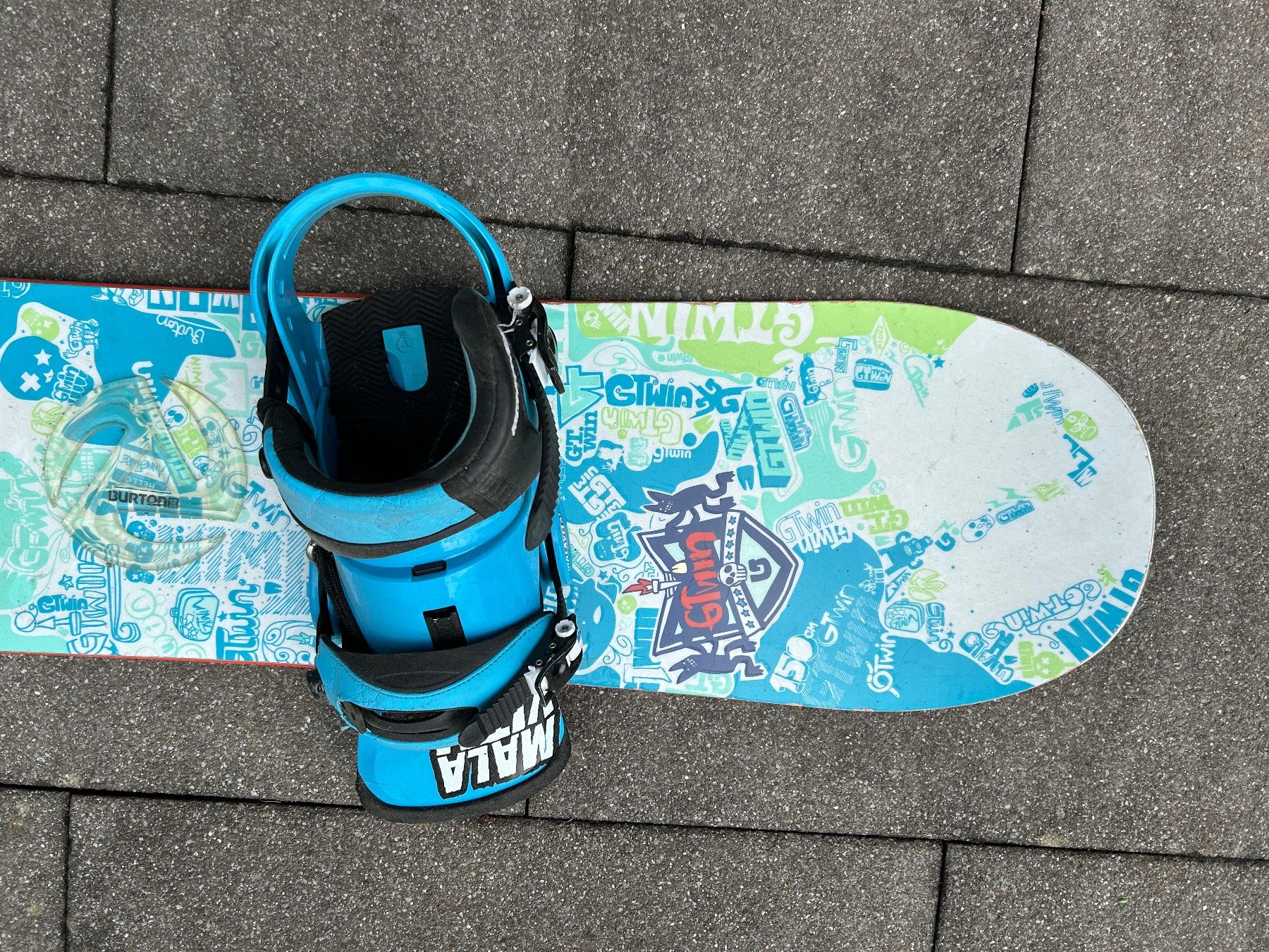 Burton Board: Burton Snowboard Twin 150cm mit Mala Bindung – Usato da Mauren TG venduto da webschen 1