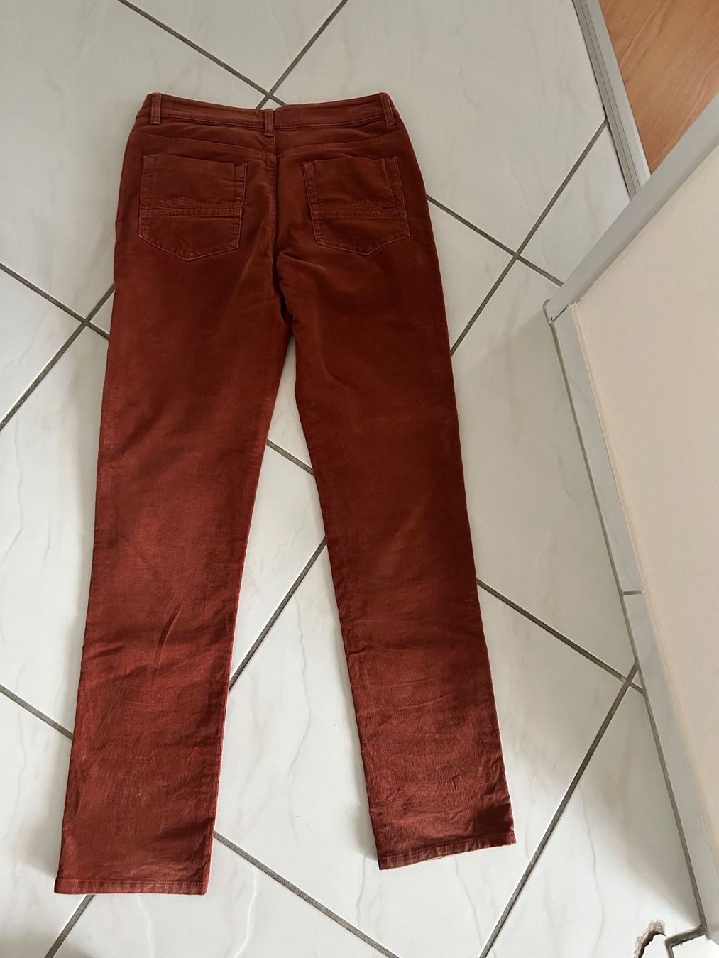 Pantaloni: Damen Manchesterhose – Usato da Gutenswil venduto da walker60 4