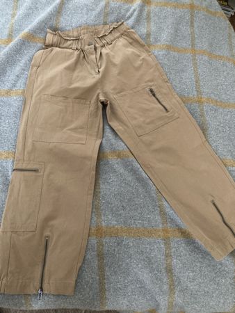 Tolle Taillenhose mit elastischem Bund