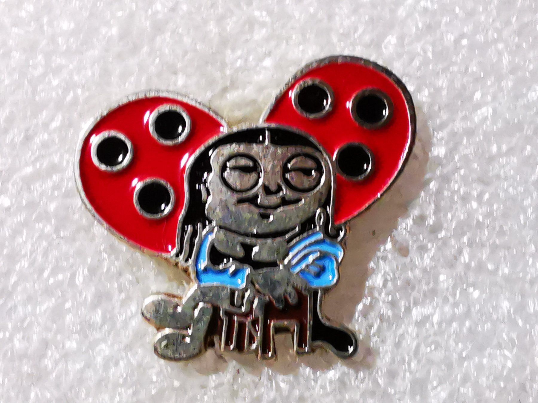 Placchette & Badge: Ansteckpin 60: Sonntagsblick – Usato da Oppligen venduto da Pin-Fall-Shop
