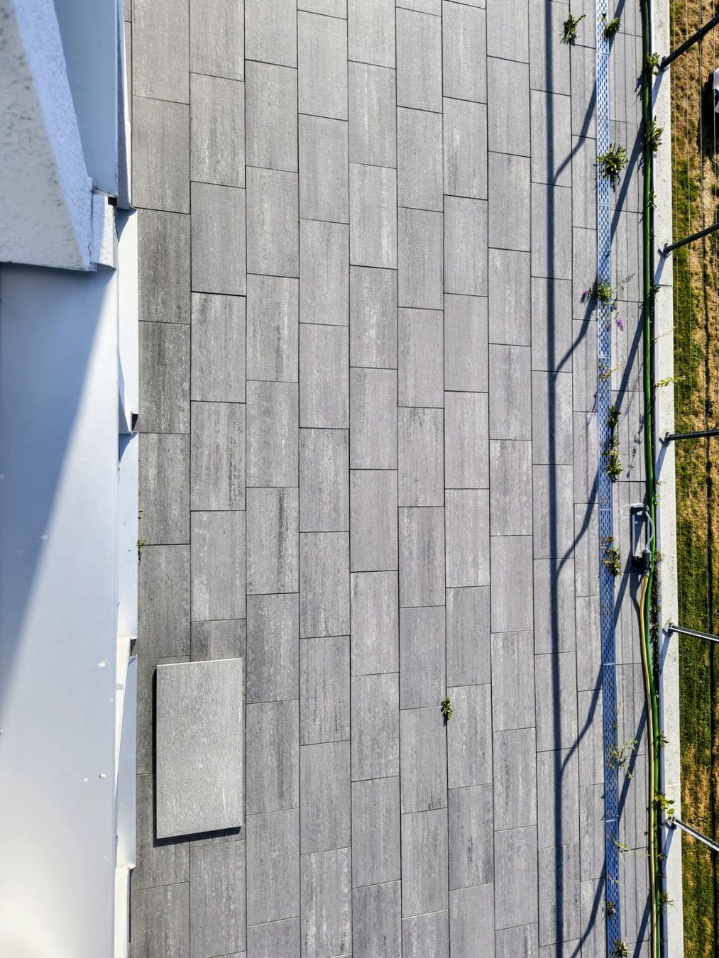 Revêtements de sol: ca. 70 m2  Terrassenplatten Feinsteinzeug – D'occasion à Madetswil par EdithMaria 4