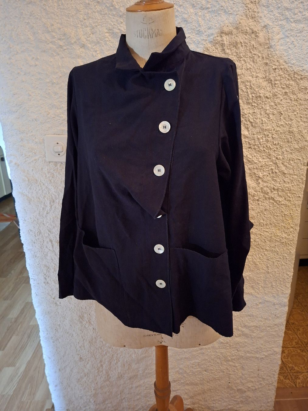 Giacche: Belle veste noireTadashi – Nuovo (secondo la descrizione) da Colombier NE venduto da lou_68hw 1
