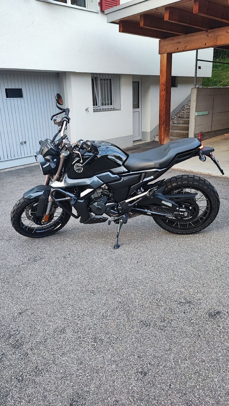 Zontes Strada: Zontes 125 G1 – Usato da Münsingen venduto da Raminam