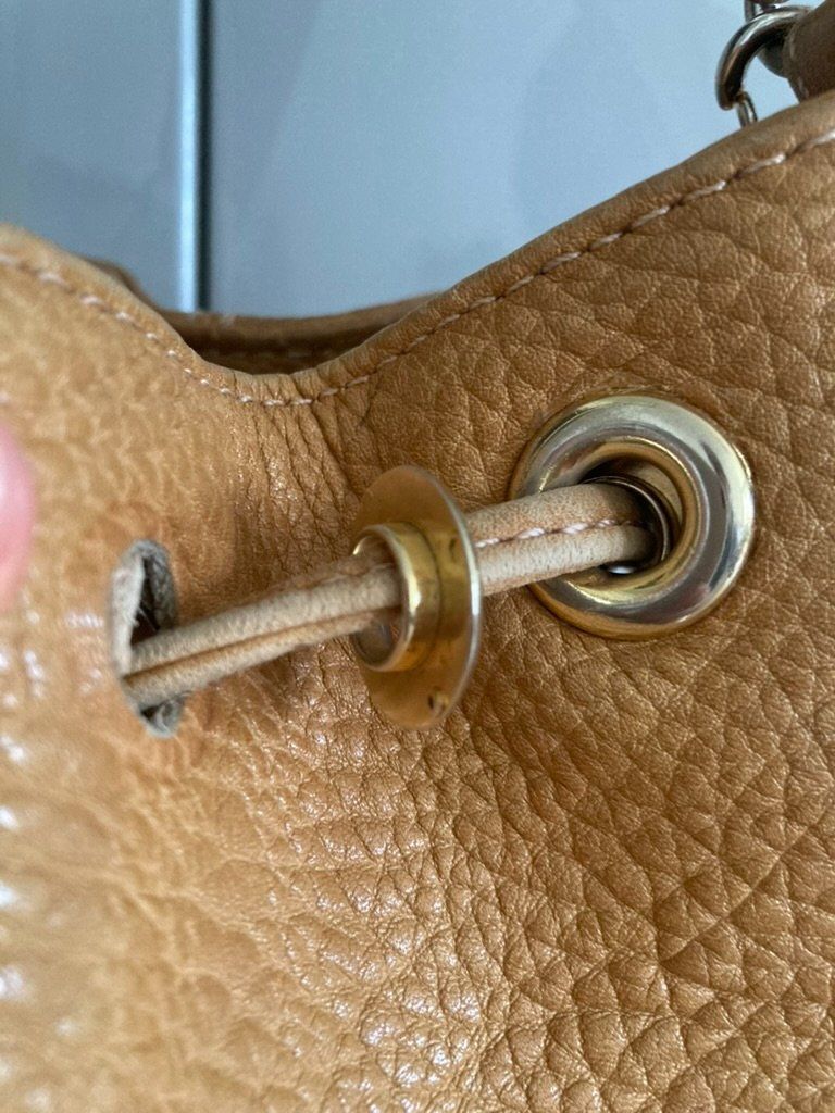 Borse da donna: GRATIS - Beuteltasche aus Leder – Difettoso da Winterthur venduto da rox_n5tg 3