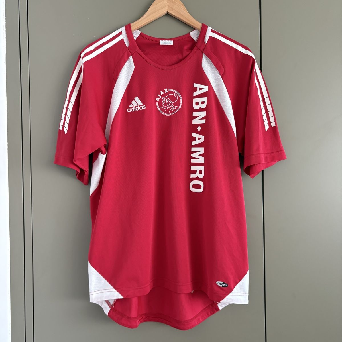 Adidas Canottiere & Pantaloni: Ajax Amsterdam Trikot Adidas Training – Usato da Winterthur venduto da LaBodega