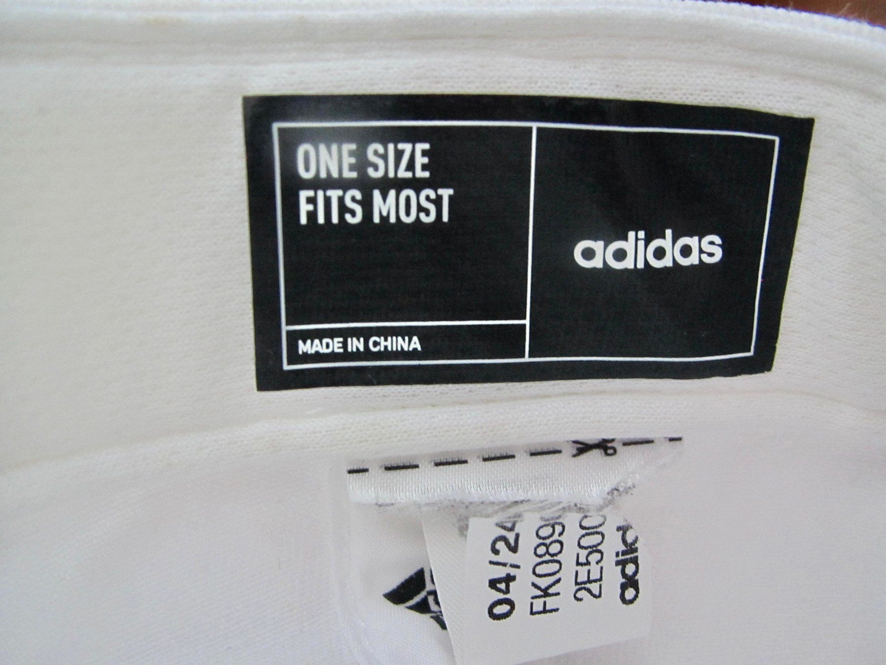 Adidas Hüte, Mützen & Caps: CASQUETTE ADIDAS NEUVE – Neu (gemäss Beschreibung) aus Murten von Selliot 4