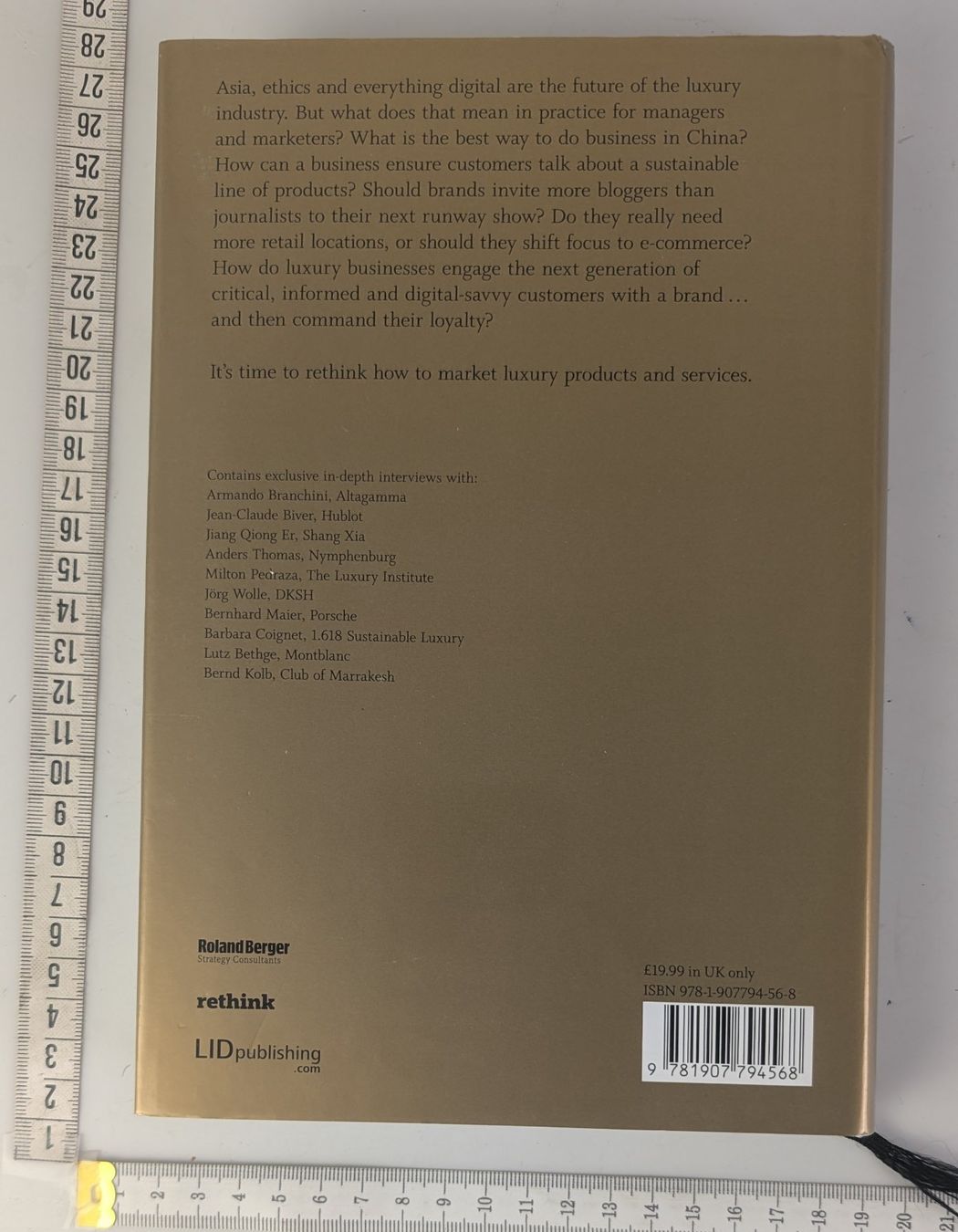 Bücher: Rethinking Luxury: Marketing Exclusive Products – Gebraucht aus Zürich von axolottchen 1