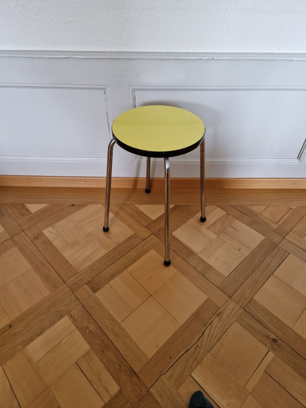 Tabourets: Stuhl \ Schemel \ Hocker – D'occasion à Thun par pfuedrikson