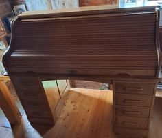 Antiker Schreibtisch, helle Eiche