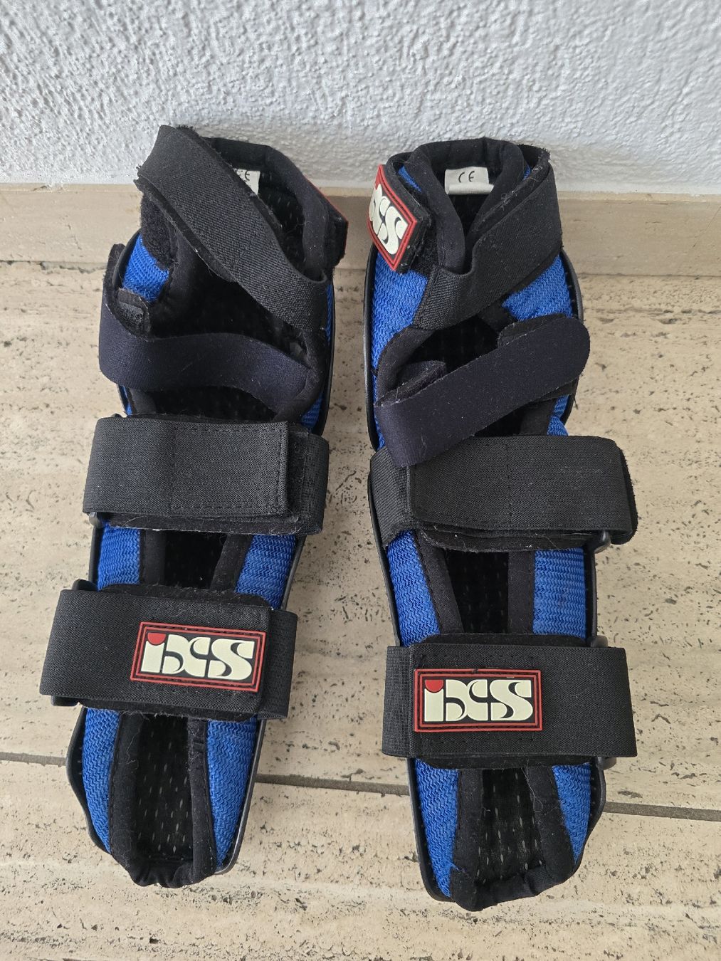 Protezioni & Imbottiture: Ellbogen Protektoren Motocross Kids – Usato da Boswil venduto da ninek79