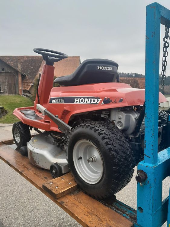 Tracteur, tondeuse, Rasentraktor Honda HTR 3009. (Defekt) in Cuarny für ...