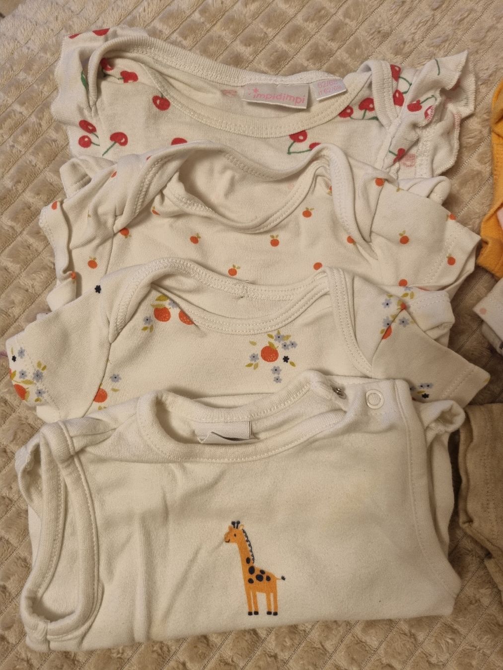 Lotti & Set di vestiti: 10 Baby Bodys kurzarm Gr. 56-68 – Usato da Möriken AG venduto da mohnsame2 1