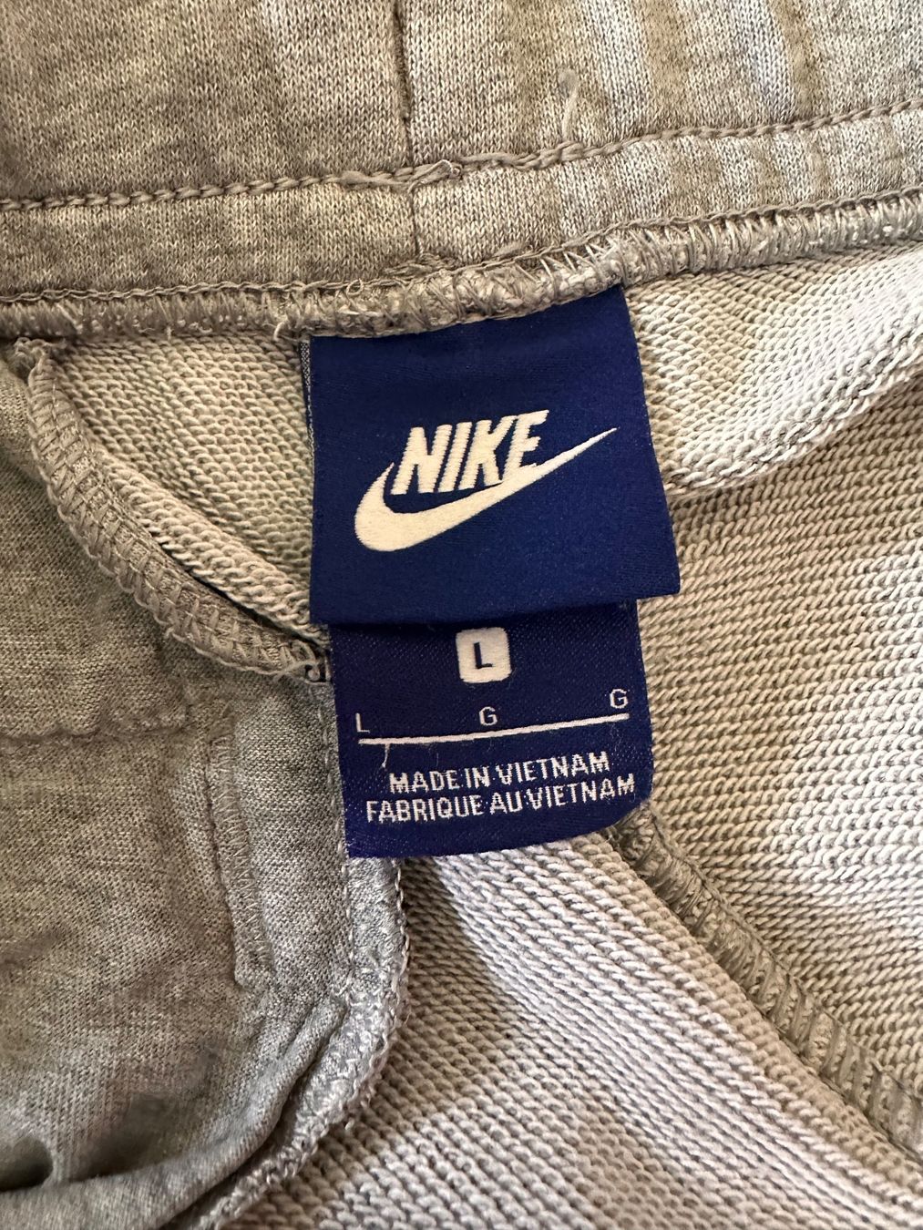 Nike Pantaloni: Nike Jogginghose, Trainingshose Grösse L – Usato da Illnau venduto da Xanny777 2