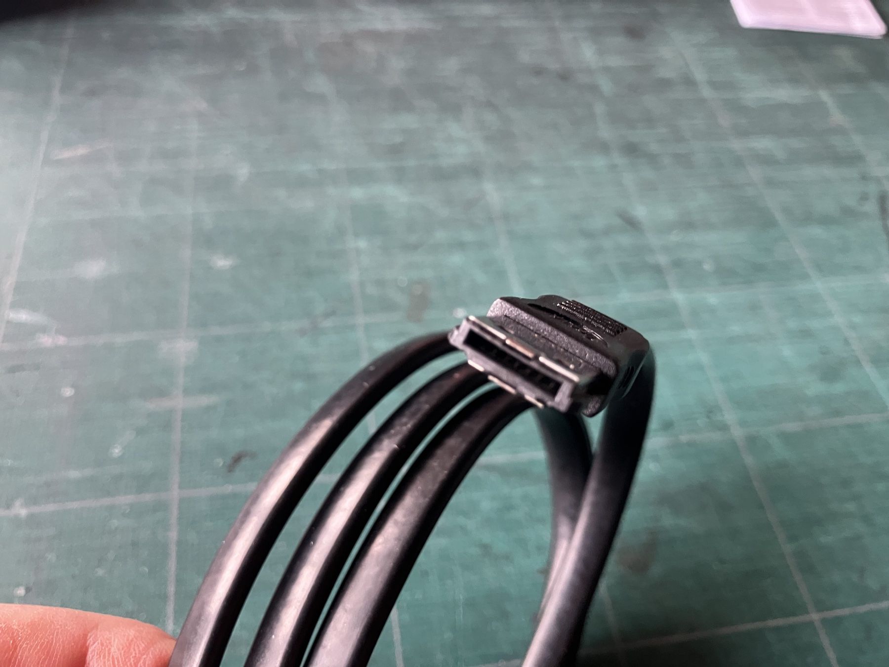 Cavi: esata zu esata Kabel 1m schwarz – Usato da Oberegg venduto da Najen751 1