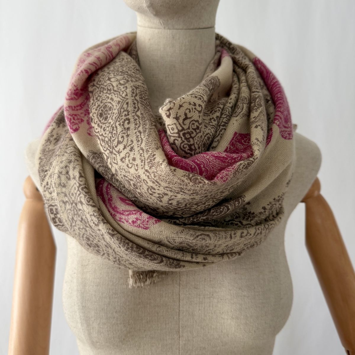 Hemisphere Foulards, Tücher & Schals: HEMISPHERE New Cashmere Scarf – Neu (gemäss Beschreibung) aus Emmen von Colette-Juliette 4