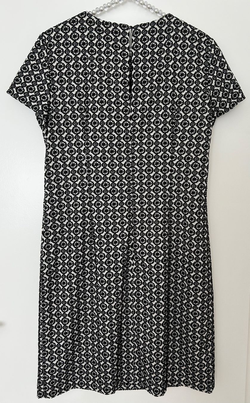 Esprit Kleider: Esprit Kleid schwarz weiss gemustert Gr. 38/40 – Gebraucht aus Horn von Resvi 1