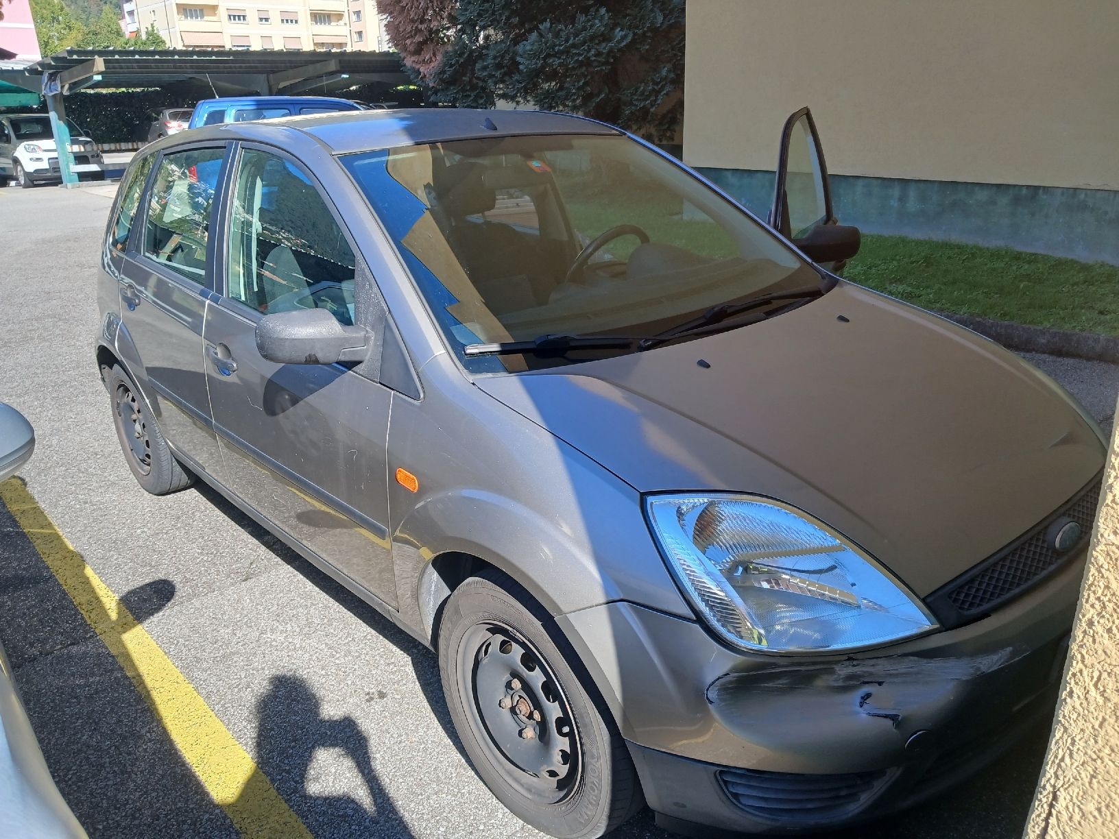 Ford Automobili: Ford Fiesta  – Difettoso da Locarno venduto da swe_hz8t 4