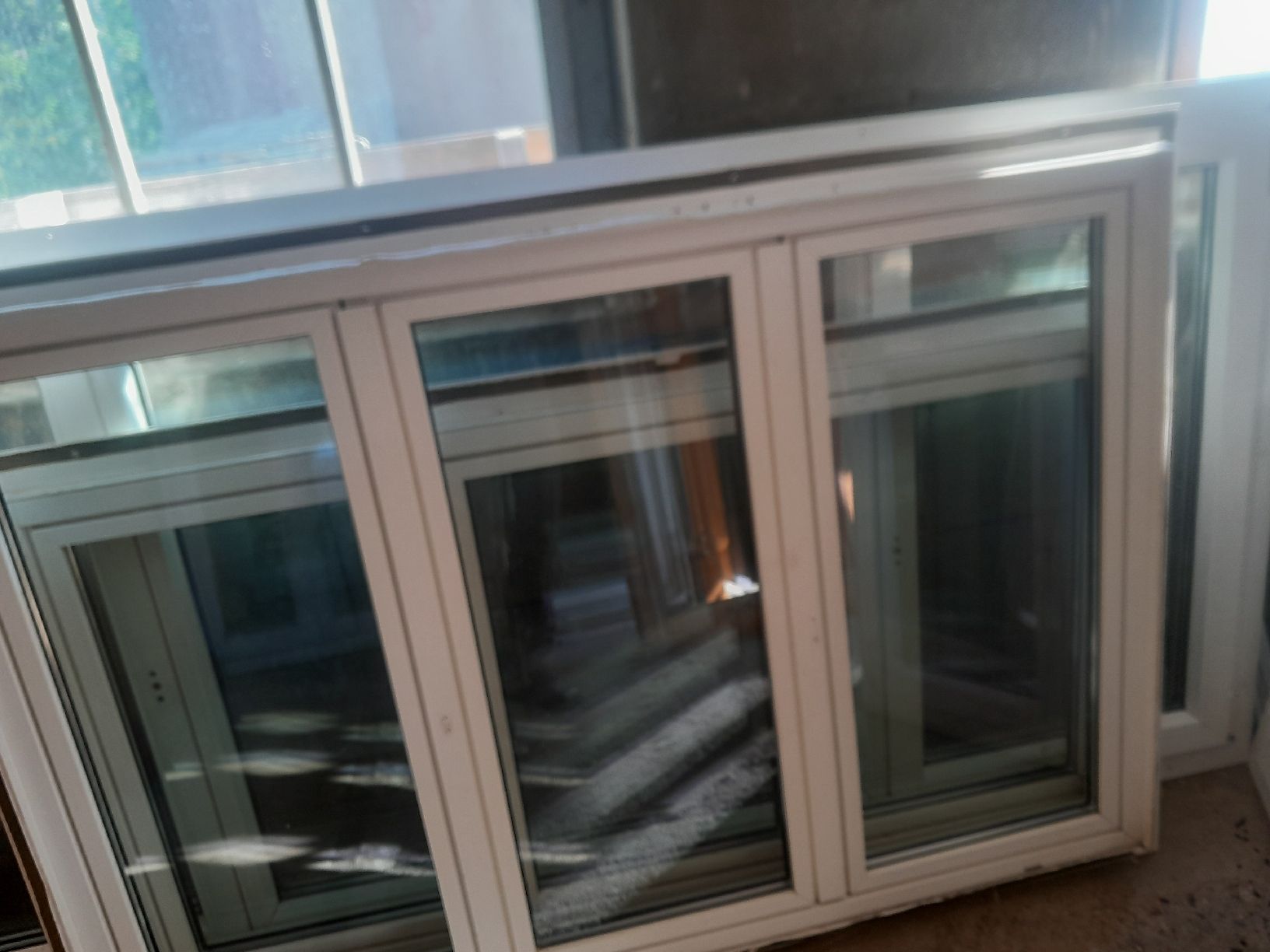 Fenêtres: Fenster – D'occasion à Marbach LU par san_8kt5 1