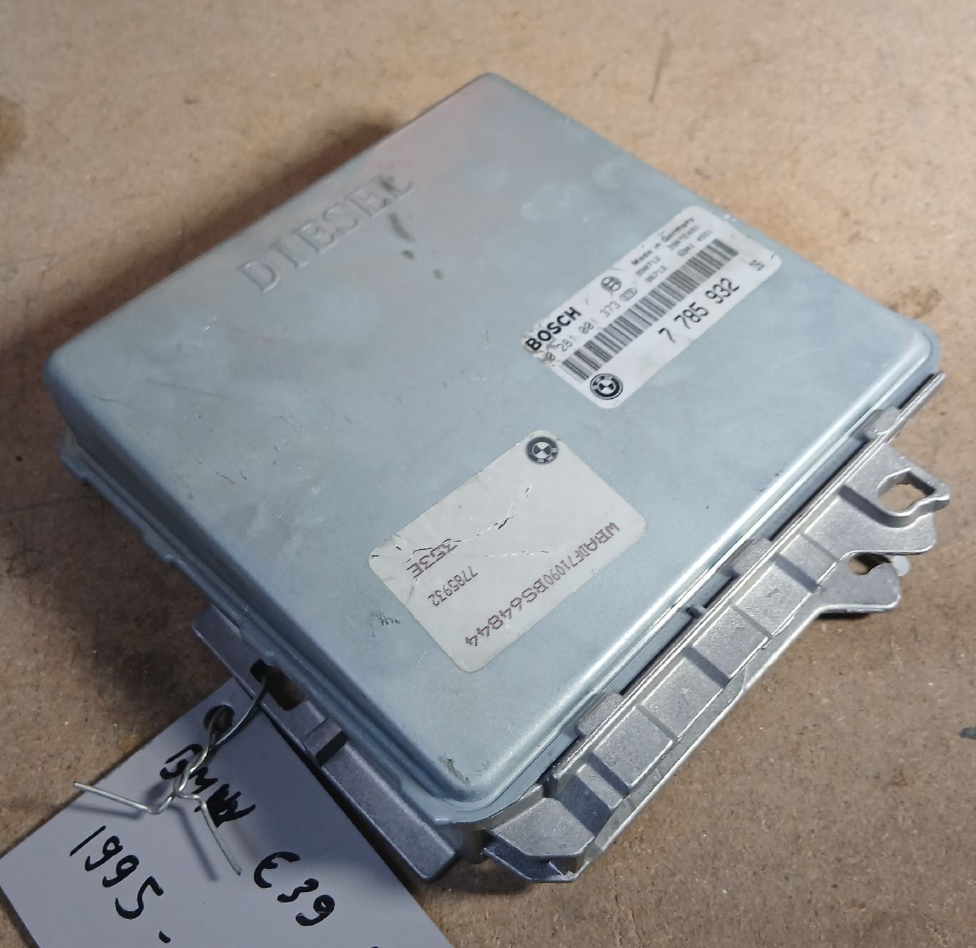 BMW Tutti pezzi di ricambio auto: ECU BMW E39 525  – Usato da la heutte venduto da Auto-stock