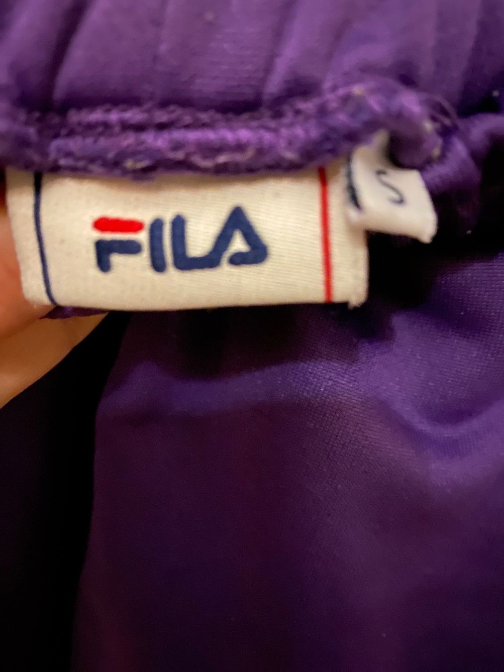 Fila Pantaloni: Jogging violet Fila,t. S/M – Usato da Tavannes venduto da Thriftshop 2