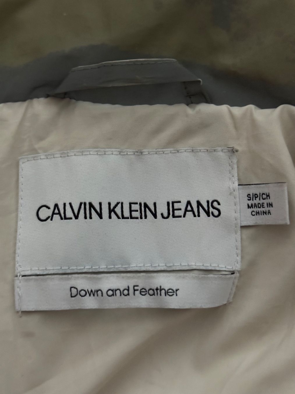 Calvin Klein Jacken: Calvin Klein Jacke Gr.S – Gebraucht aus Bern von BrandVilla 4