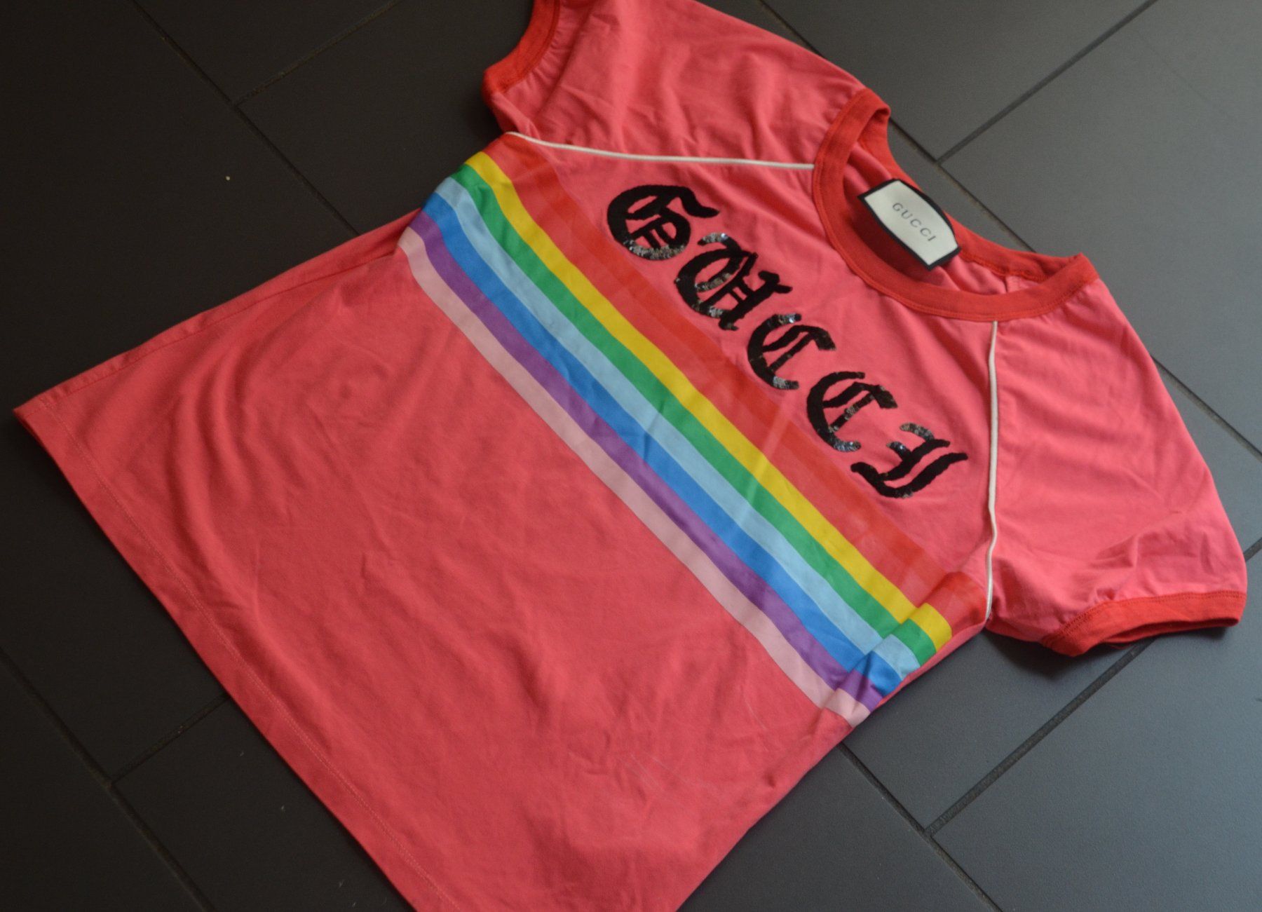 Gucci T-shirt: Gucci T-Shirt  M / L – Usato da Collonges venduto da arashee 3