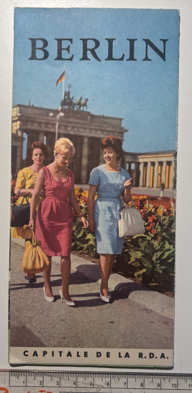 Documenti: Brochure Berlin Capitale de la RDA – Usato da Neuchâtel venduto da gefdeneuch