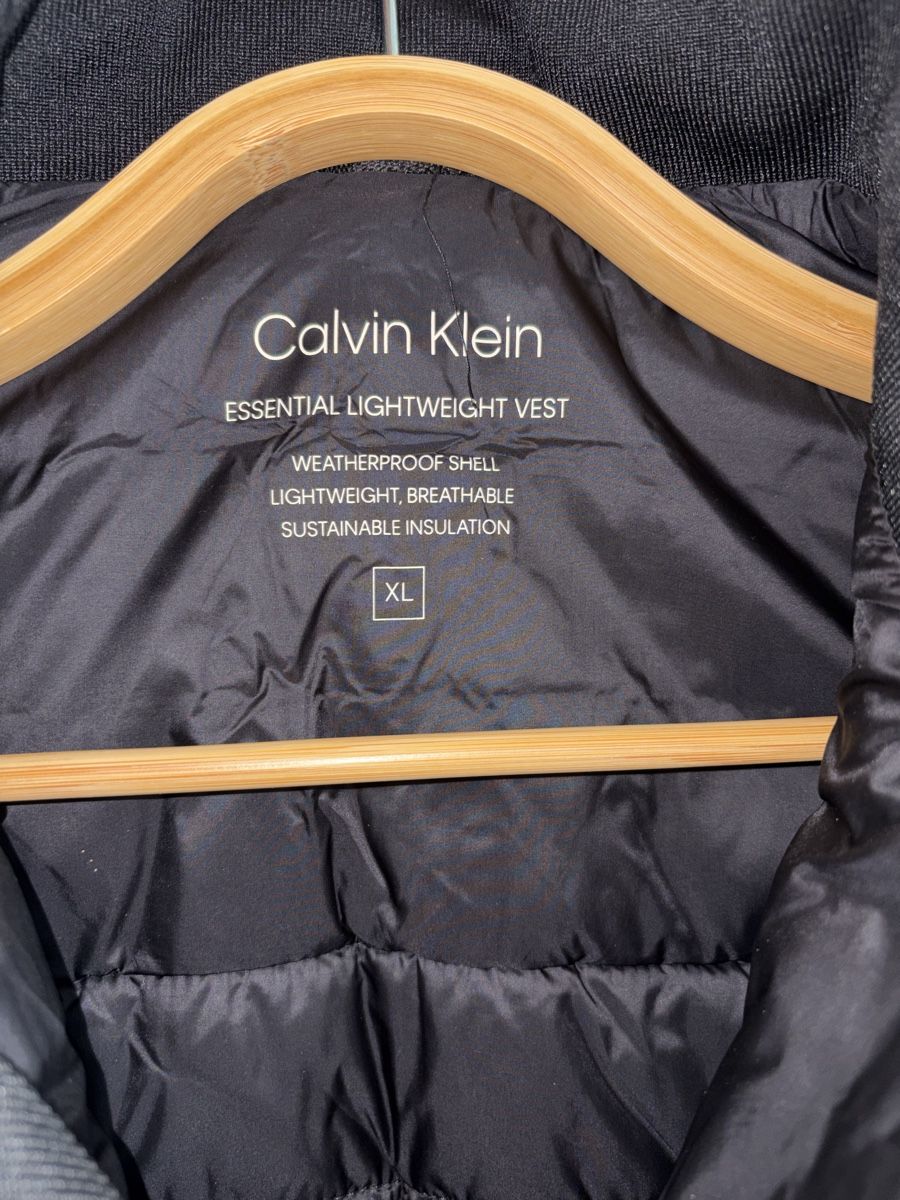 Calvin Klein Gilets & Westen: Calvin Klein Lightweight vest XL – Gebraucht aus Genève von xamime 5