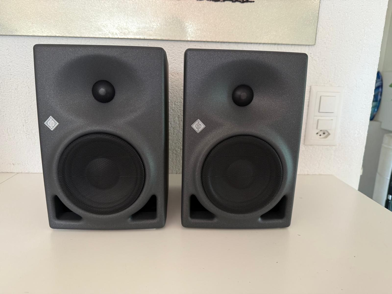Neumann Casse acustiche: Neumann KH120 A Paar, Neuwertig. – Usato da Abtwil AG venduto da Swissraver