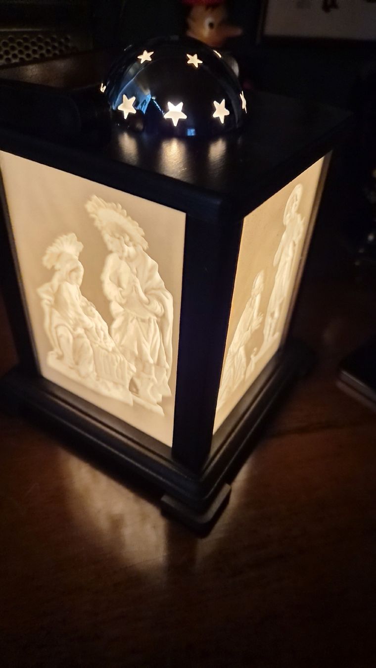 Lampade: Hutschenreuther Lampe Religion  – Usato da Kölliken venduto da Upcycling-by-Mc-TAM 2