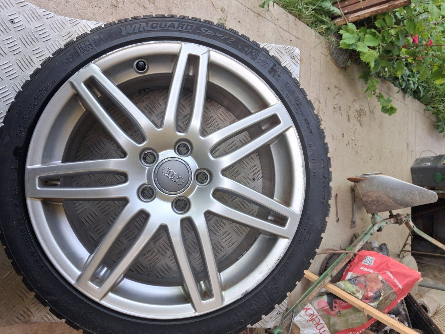 Audi Pneumatici & Ruote complete: Radsatz zu Audi A3 – Usato da Rüegsbach venduto da dar_5bs8 2