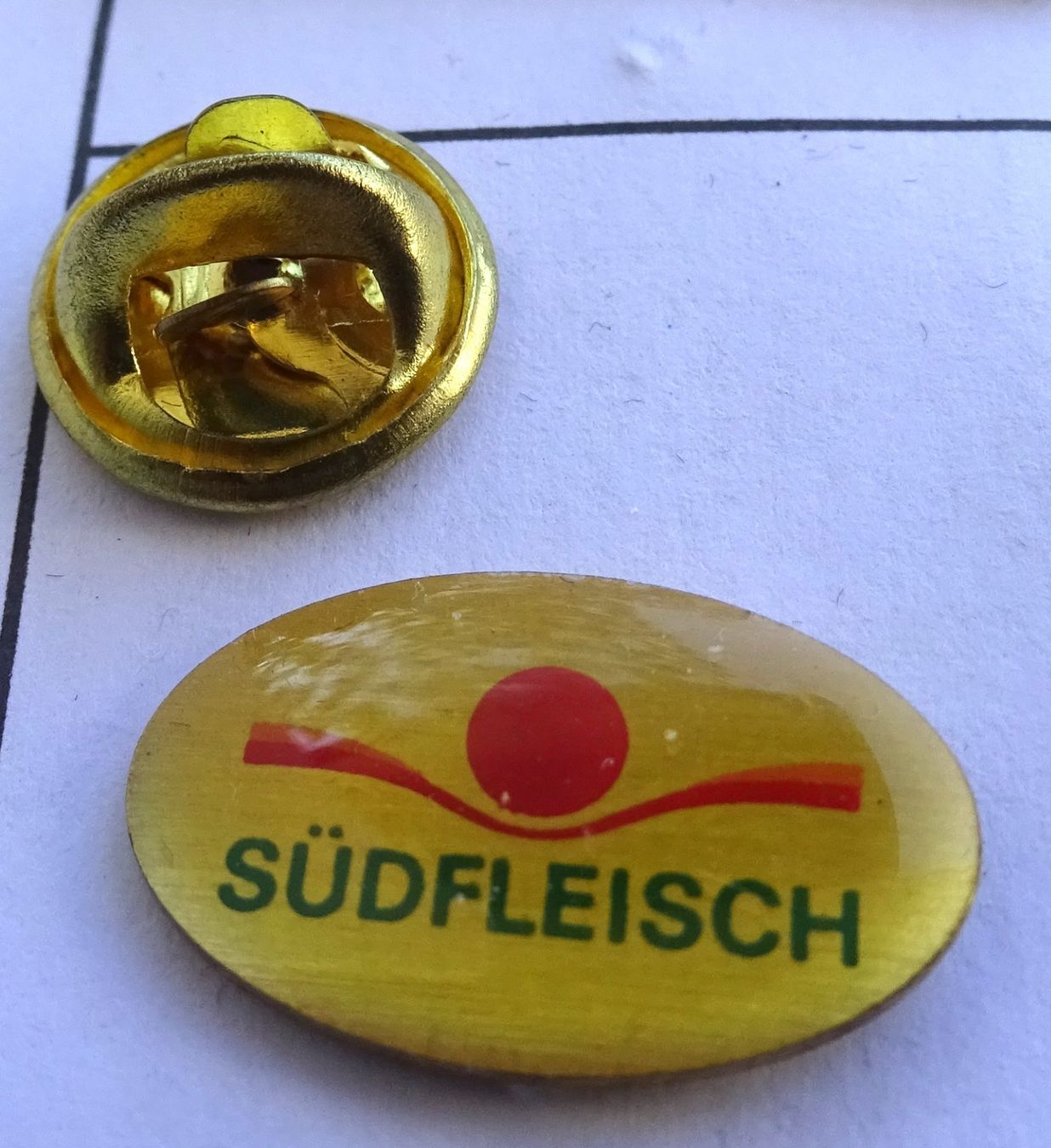 Placchette & Badge: Pin SÜDFLEISCH Metzg – Usato da Utzenstorf venduto da BUtter81