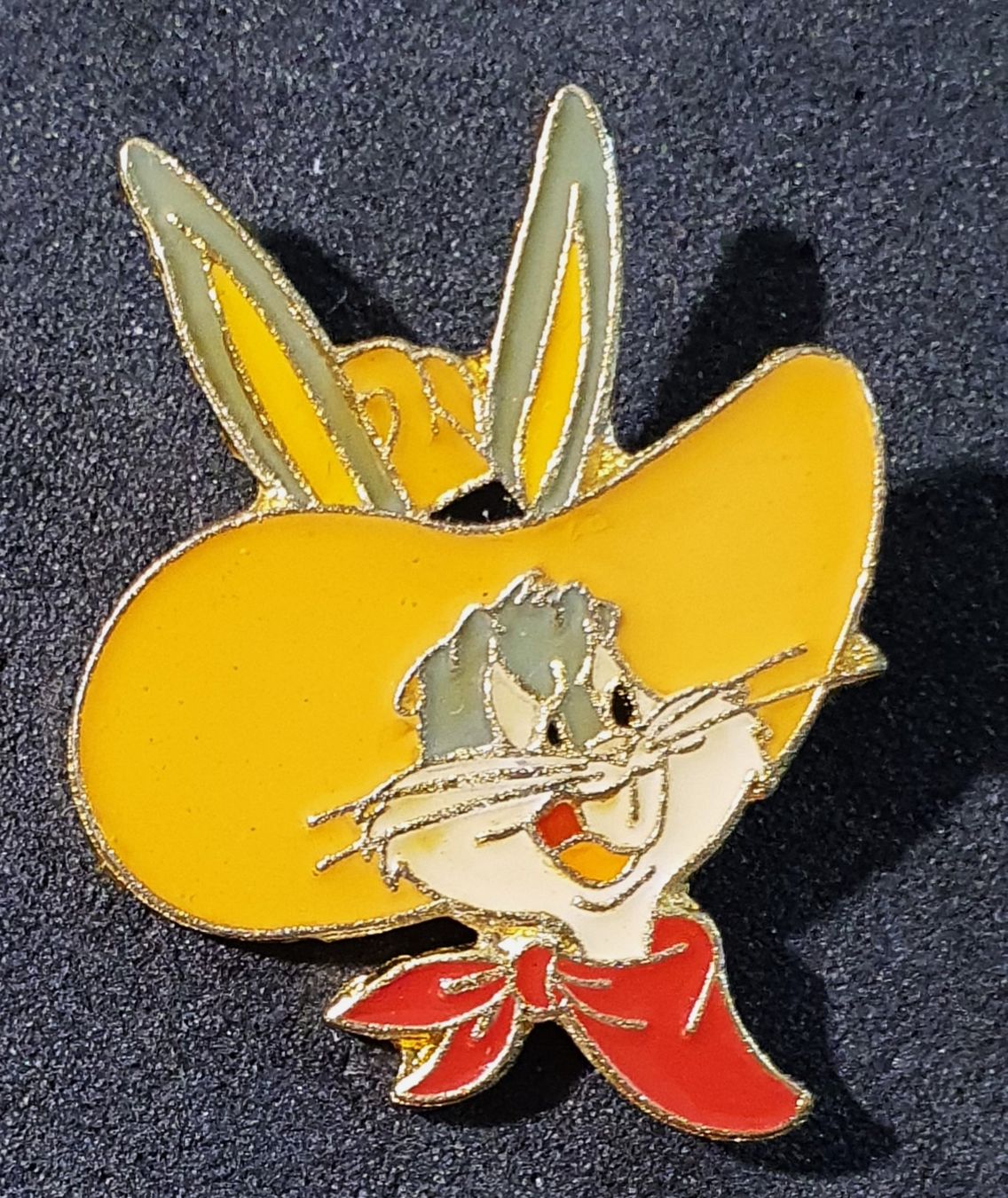 Placchette & Badge: BB774 - Pin Looney Tunes Bugs Bunny – Usato da Reinach BL venduto da Boston-Verkauf