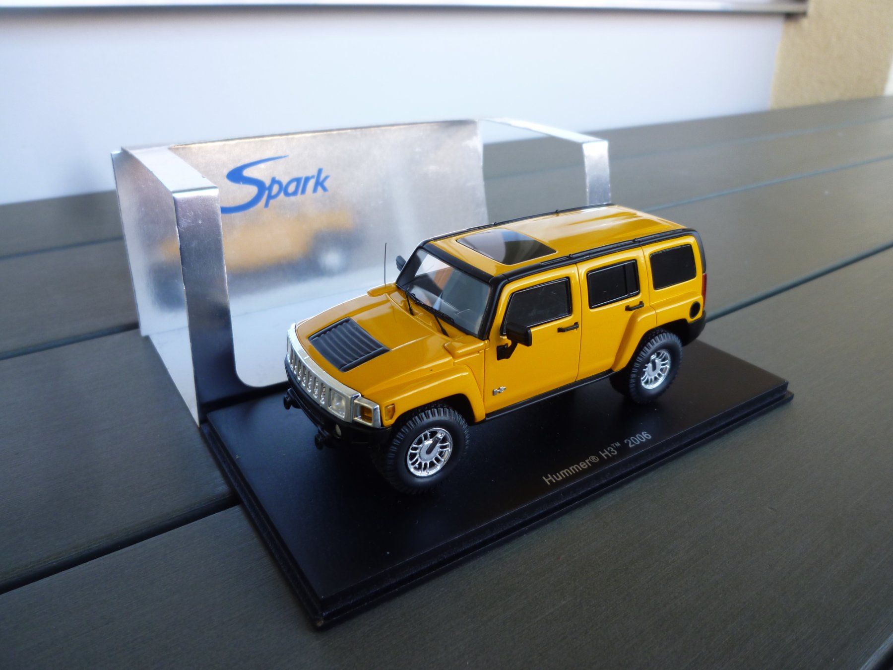 Spark Modellini d'auto: Hummer H3 (2006) – Nuovo e nell'imballaggio originale da Flawil venduto da Imperiosud 6