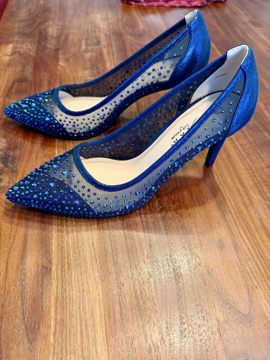 Scarpe da donna: Neue Blaue Pumps mit Schmucksteinen, Grösse 39 – Nuovo e nell'imballaggio originale da Zollikerberg venduto da Diamond_86 1