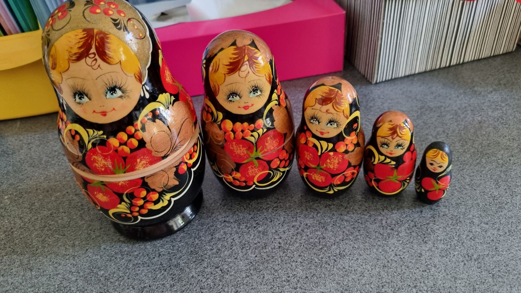 Figuren: 1 poupée russe de 5 pièces – Gebraucht aus La Chaux-de-Fonds von mikilo1 2