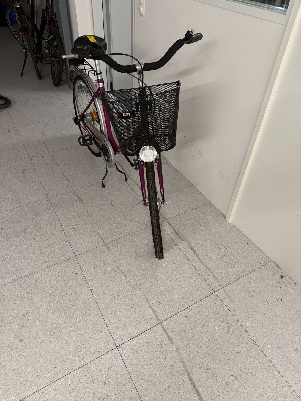 Biciclette: City-Bike Gebraucht!! – Usato da Schwerzenbach venduto da Fachhaus_Logistik 1