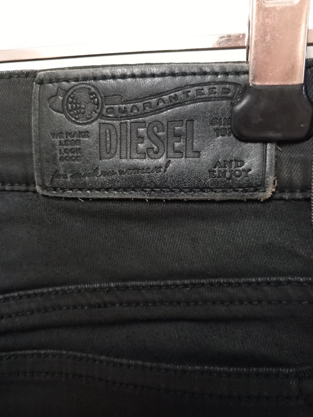 Diesel Jeans: Diesel Stretch Jeans W26, schwarz – Gebraucht aus Merligen von muss_haben 2