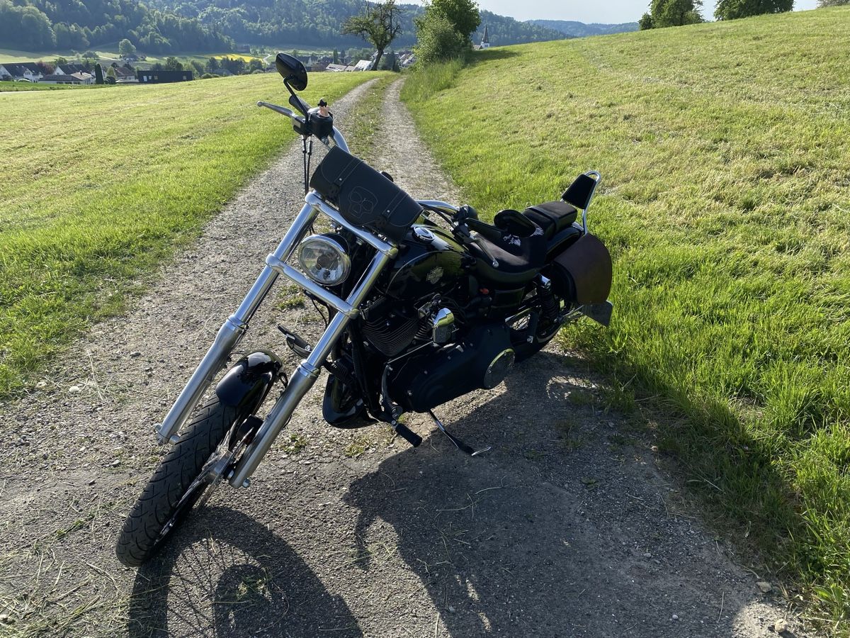 Harley-Davidson Chopper: Harley Davidson wide glide 103 – Usato da Aadorf venduto da 4simstar 4