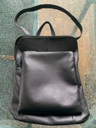 Schwarzer City - Lederrucksack Damen gross, geräumig