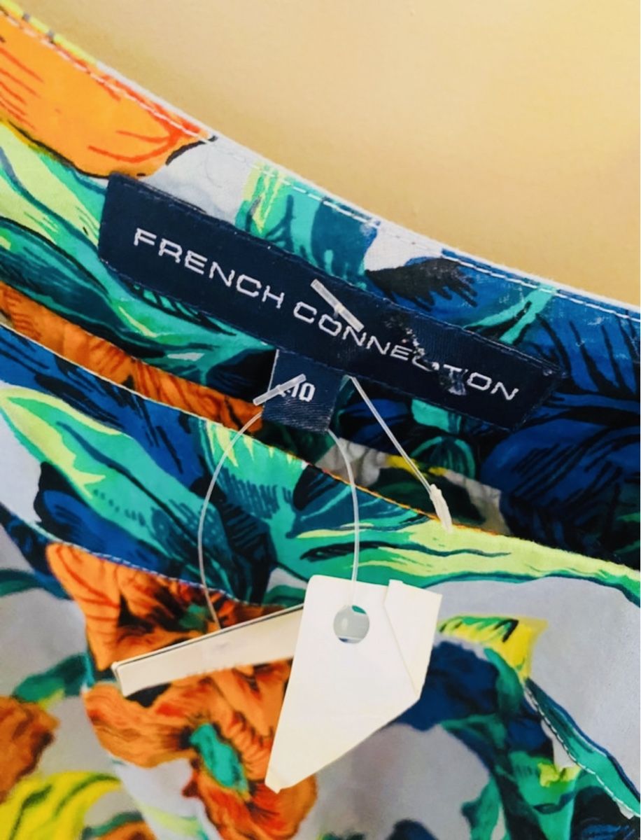 French Connection Camicette: French Connection Tropical Print spring Top, Size 10 – Nuovo e nell'imballaggio originale da Kloten venduto da jan_xn8f 2