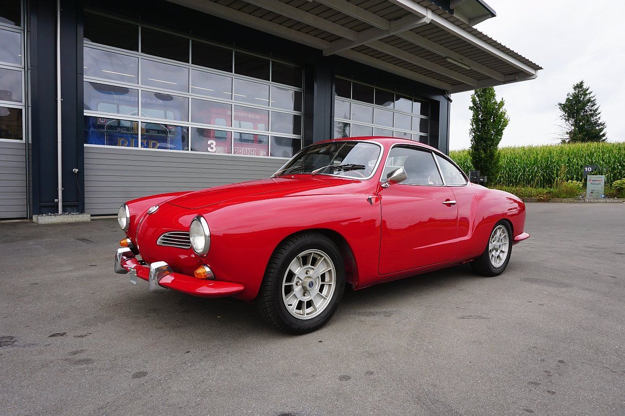 VW Autos: 1968 VW Karmann-Ghia mit zeitgemässem Tuning – Gebraucht aus Grosswangen von LUNI_Classic_Cars