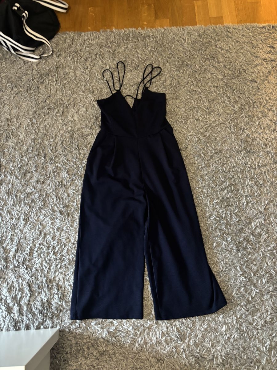 Zara Tute: 2 Zara Jumpsuit size S – Nuovo (secondo la descrizione) da Zürich venduto da dil_mdn7 4