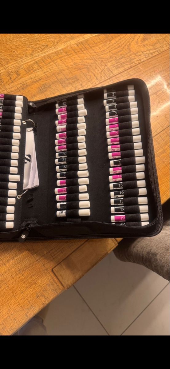 Valigie: Parfum muster Koffer – Usato da Rupperswil venduto da ConradD