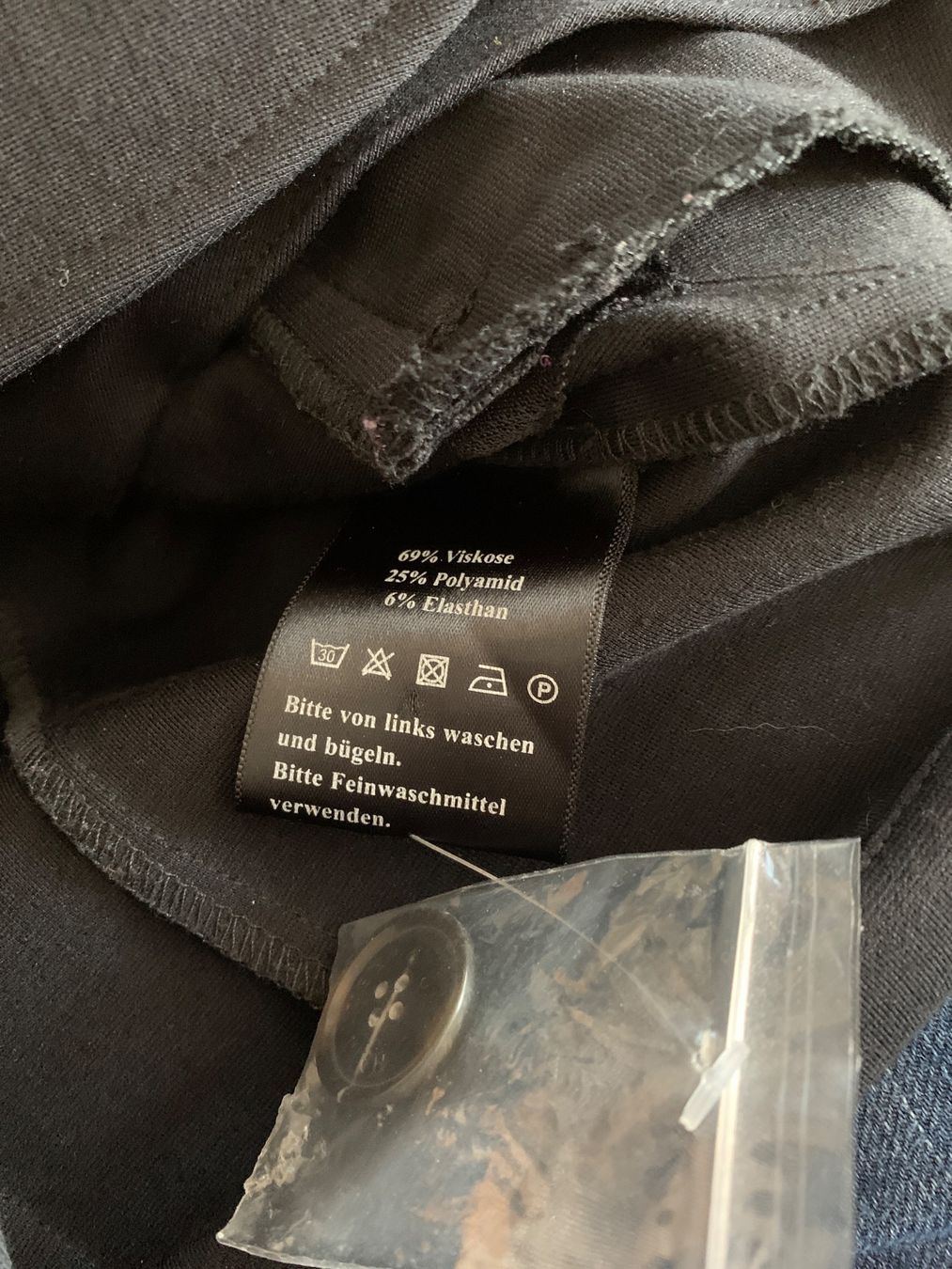Giacche: Joli blazer noir Halluber taille 40 – Usato da MEYRIN venduto da Gwendo10 3