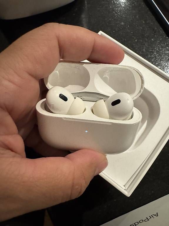 Cuffie: Apple AirPods Pro – Usato da Illnau venduto da Fakiraa 1